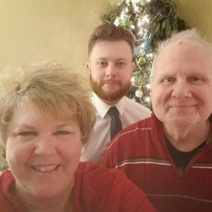 Meet your Posher, Laurie